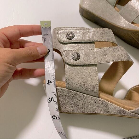 Rockport Comfort Women's Metallic Low Wedge Strappy adjustable Sandals 9 - Picture 11 of 14